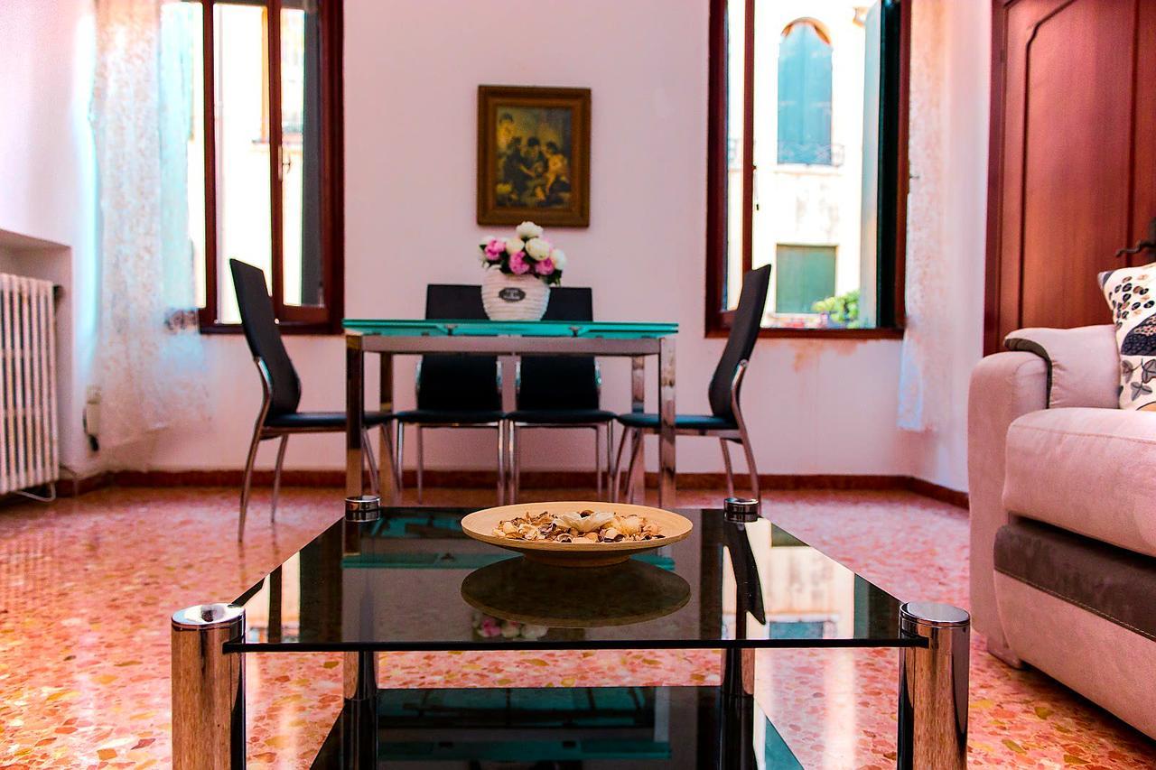 Appartamento Dei Frari Venice Luaran gambar